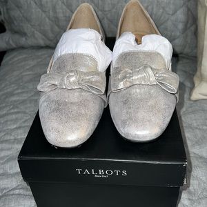 Talbot’s loafers with bow silver